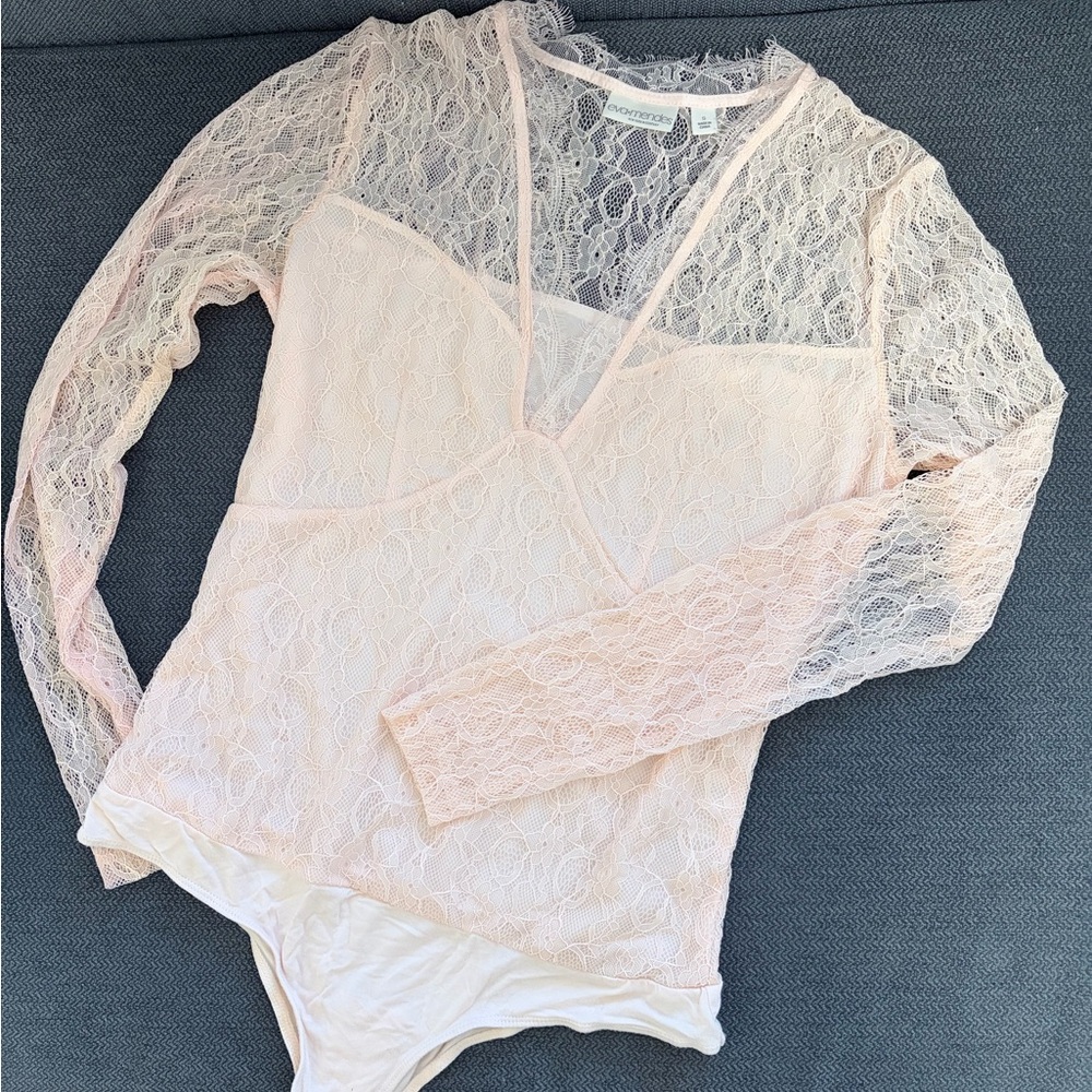 Peach Lace Long Sleeve Bodysuit 🍑